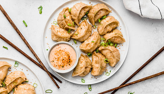 Gyozas de Camarón con Salsa Acevichada